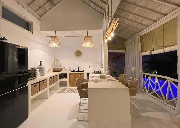 Tropical 2br Private W Pool Near Pererenan Beach, *