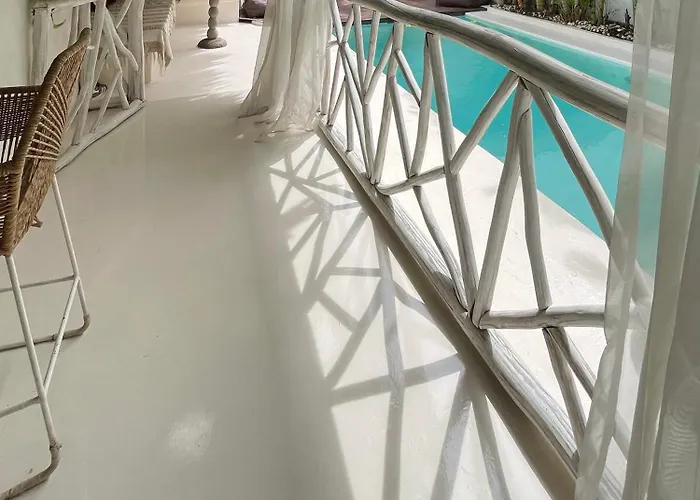 Tropical 2br Private W Pool Near Pererenan Beach, Villa