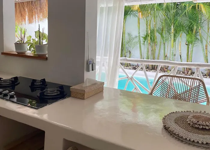 Villa Tropical 2br Private W Pool Near Pererenan Beach,